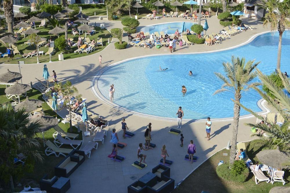 Resort Nozha & 4*